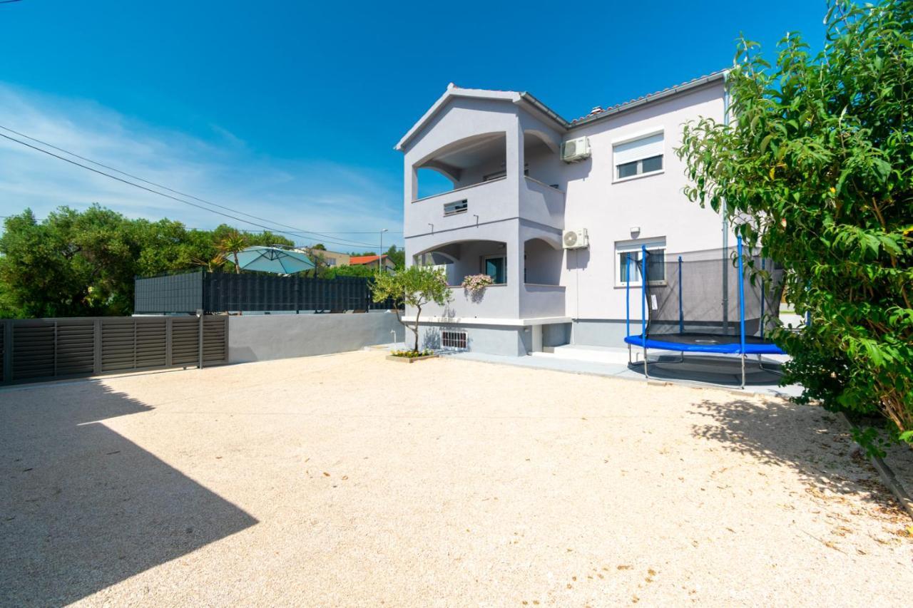 Modern With Private Pool *